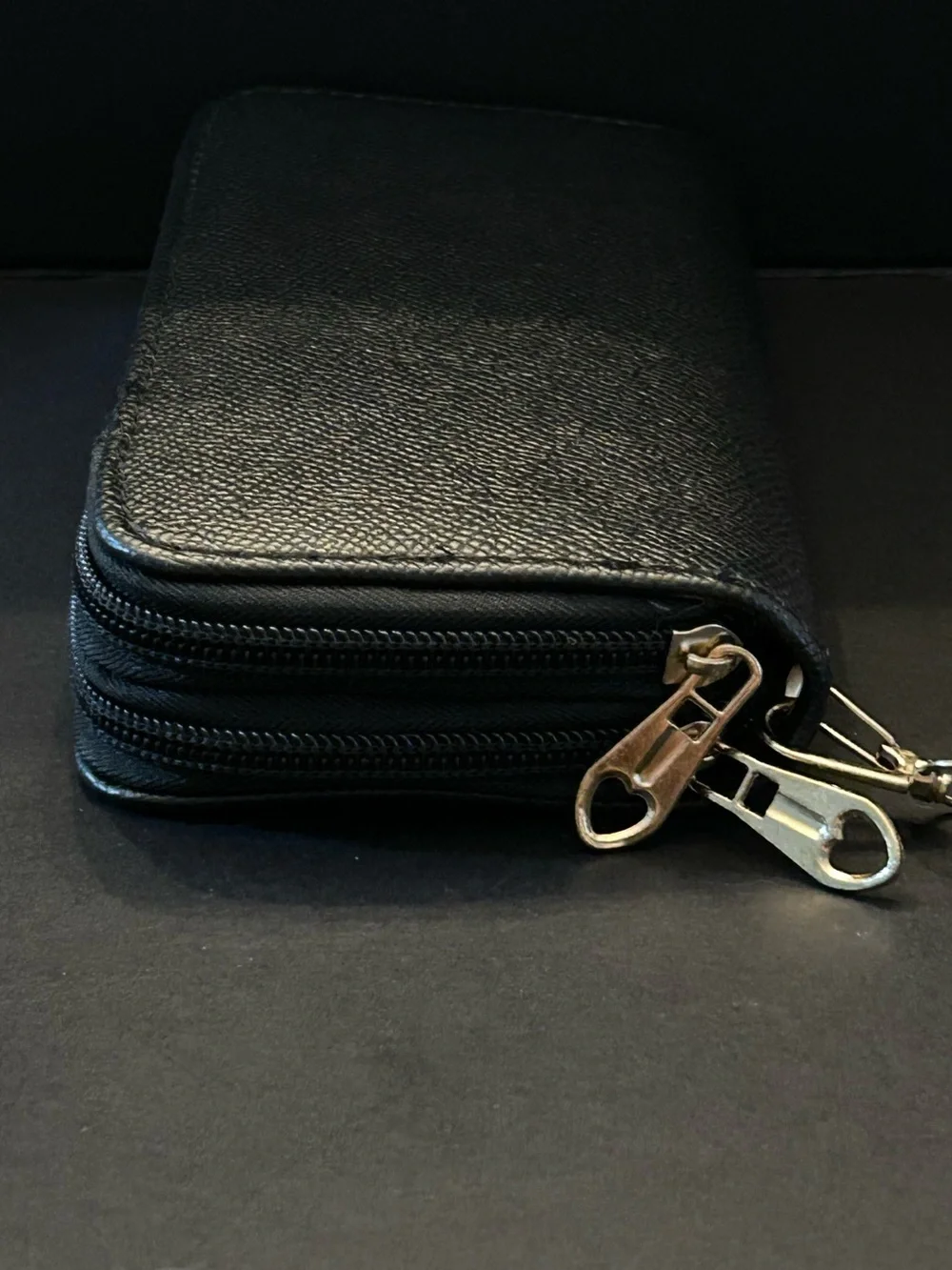 Spacious Unisex Black Double Zip-Around Wallet with 6” Wrist Strap NWOT